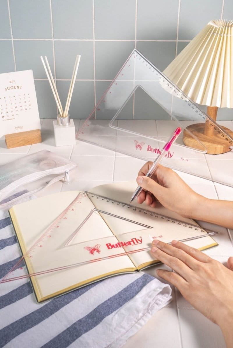 Penggaris Segitiga Butterfly Triangle No. 12 [isi 2 Pcs]  